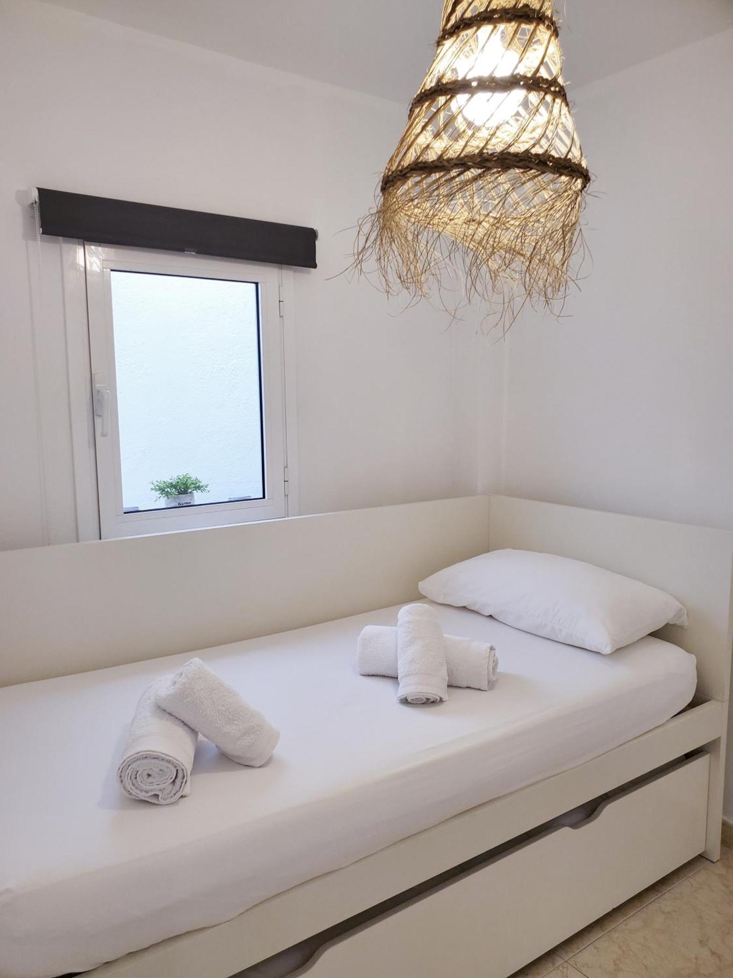 Apartamento Centrico Con Patio Privado Tarragona Exterior foto