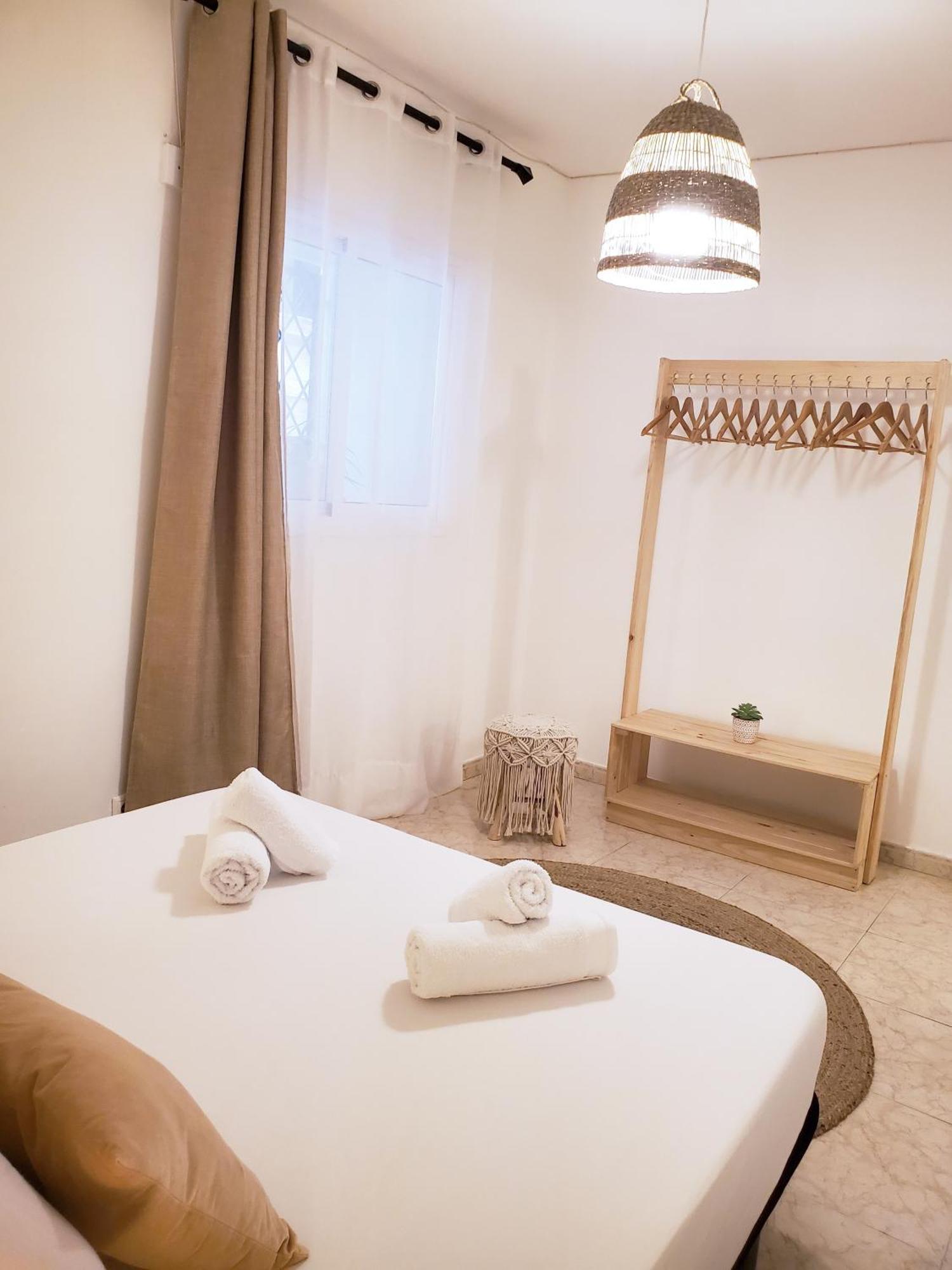 Apartamento Centrico Con Patio Privado Tarragona Exterior foto